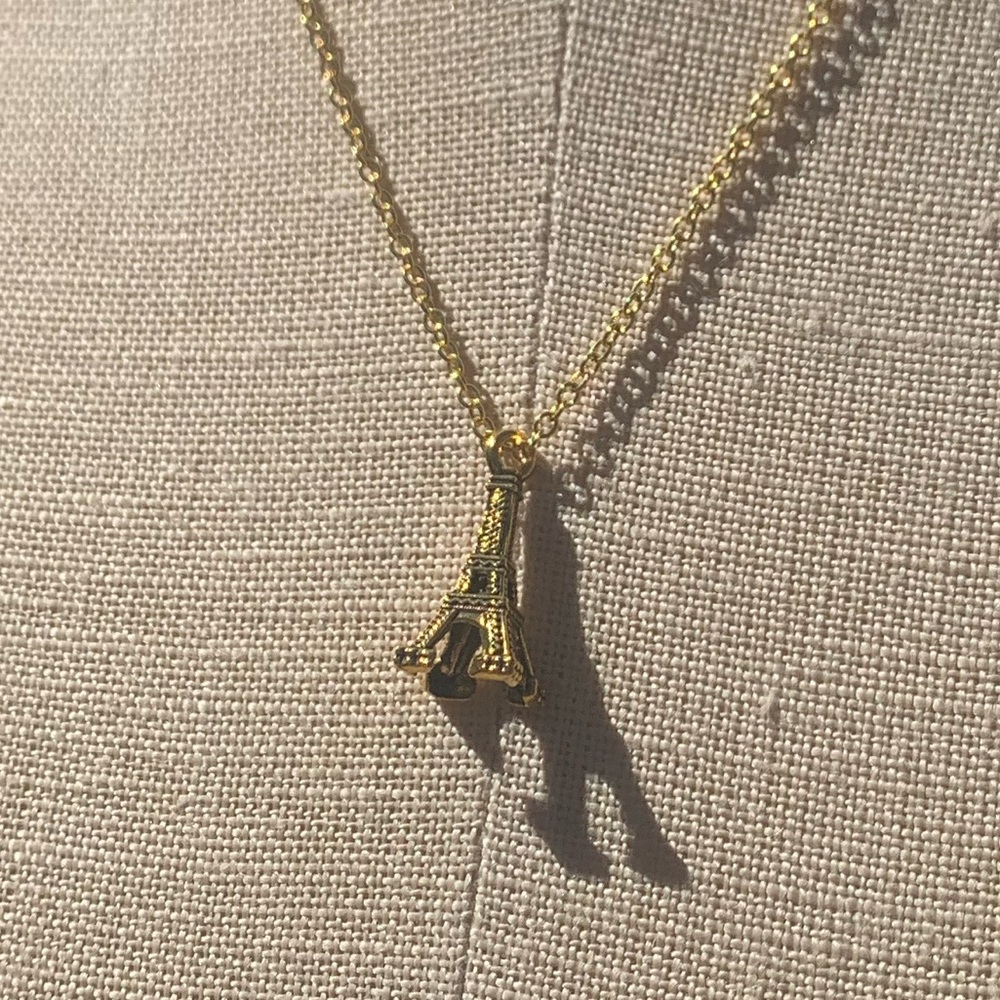 NWT Sterling Silver Plated Chain with Eiffel Tower Charm Necklace - Picture 4 of 10